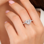 Load image into Gallery viewer, Heart Halo Ring
