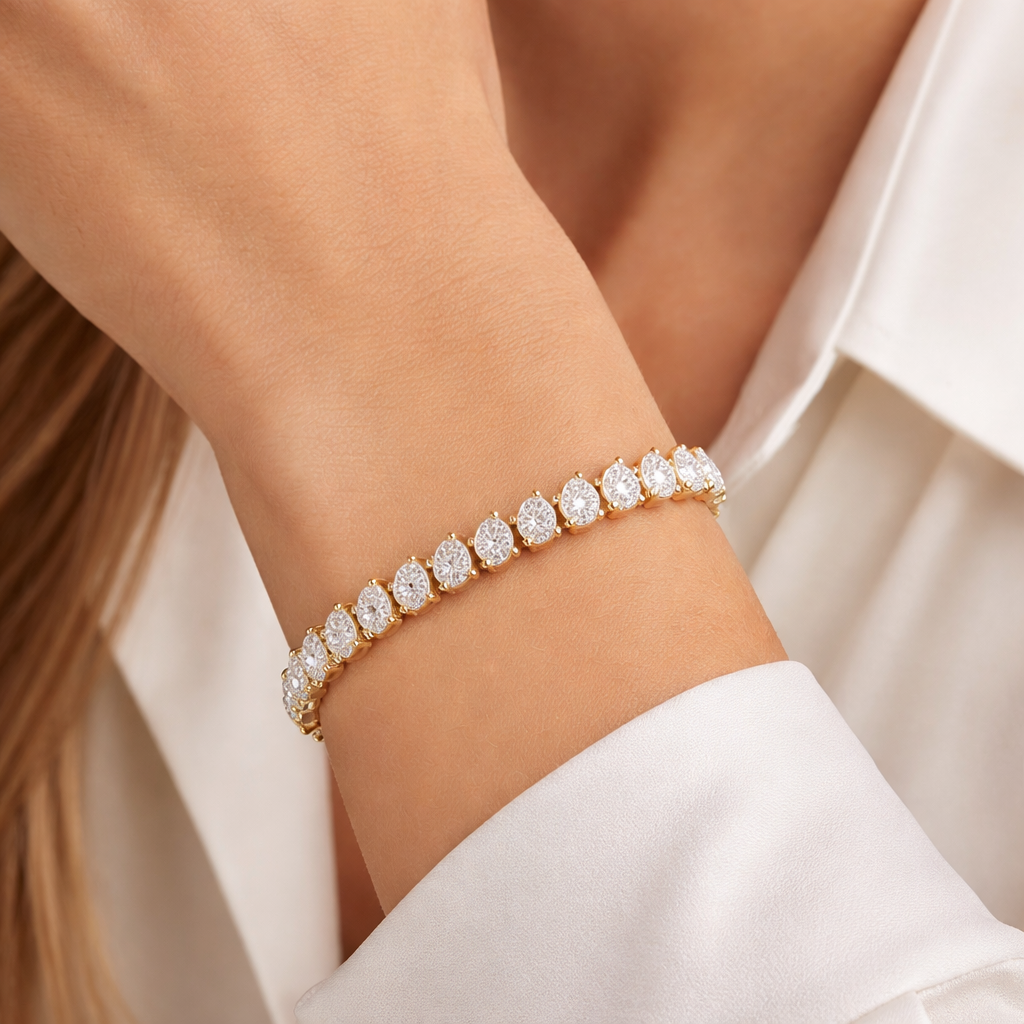 Signature Pear Bracelet